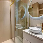 شقة فندقية Granaria Deluxe & Riverside By Downtown