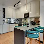 Granaria Deluxe & Riverside By Downtown