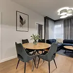Granaria Deluxe & Riverside By Downtown 4*