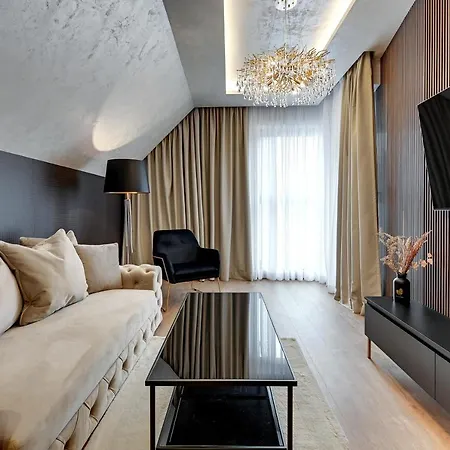 Granaria Deluxe & Riverside By Downtown Apartmán *