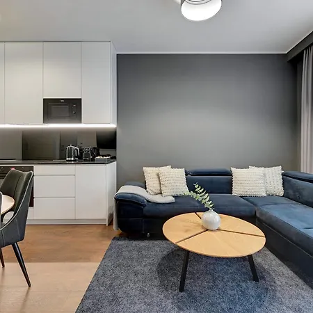 Granaria Deluxe & Riverside By Downtown Apartmán