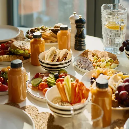 Granaria Deluxe & Riverside By Downtown 4*