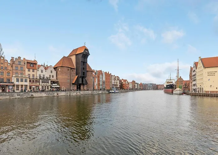 Granaria Deluxe & Riverside By Downtown מלון דירות 4*