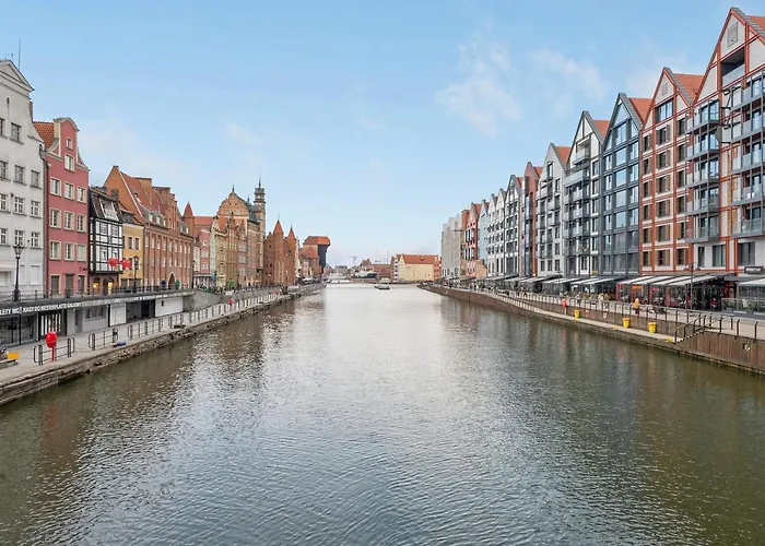 Granaria Deluxe & Riverside By Downtown 4*