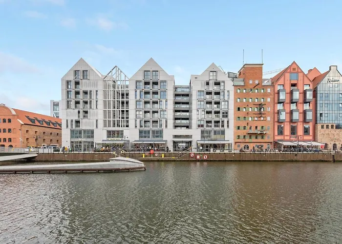 Granaria Deluxe & Riverside By Downtown 4*