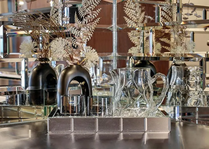 Apartmanhotel Granaria Deluxe & Riverside By Downtown 4*