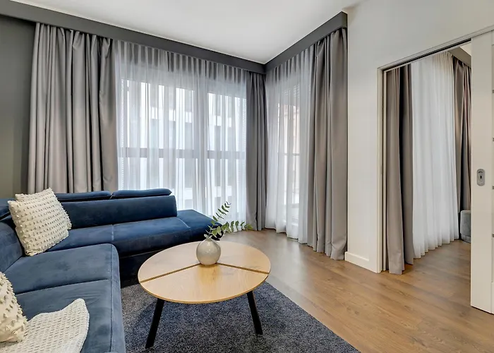 Granaria Deluxe & Riverside By Downtown Apartmanhotel 4*