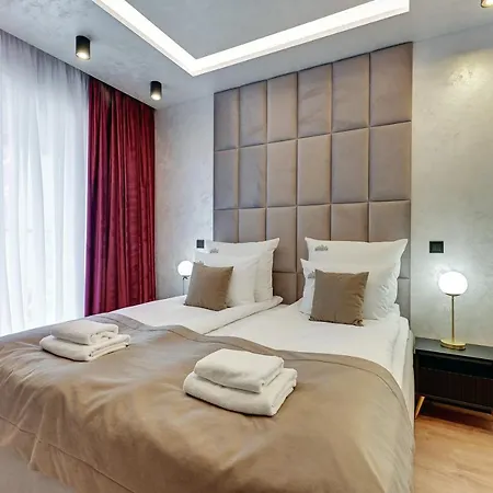 Apart Otel Granaria Deluxe & Riverside By Downtown 4*